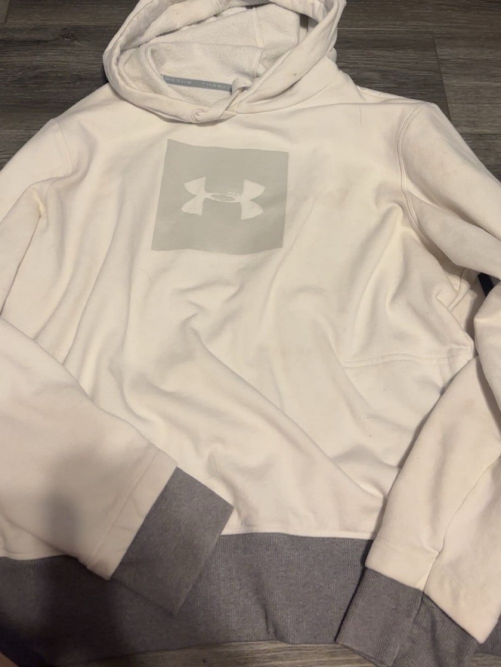 Women’s XL Under Armour Hoodie